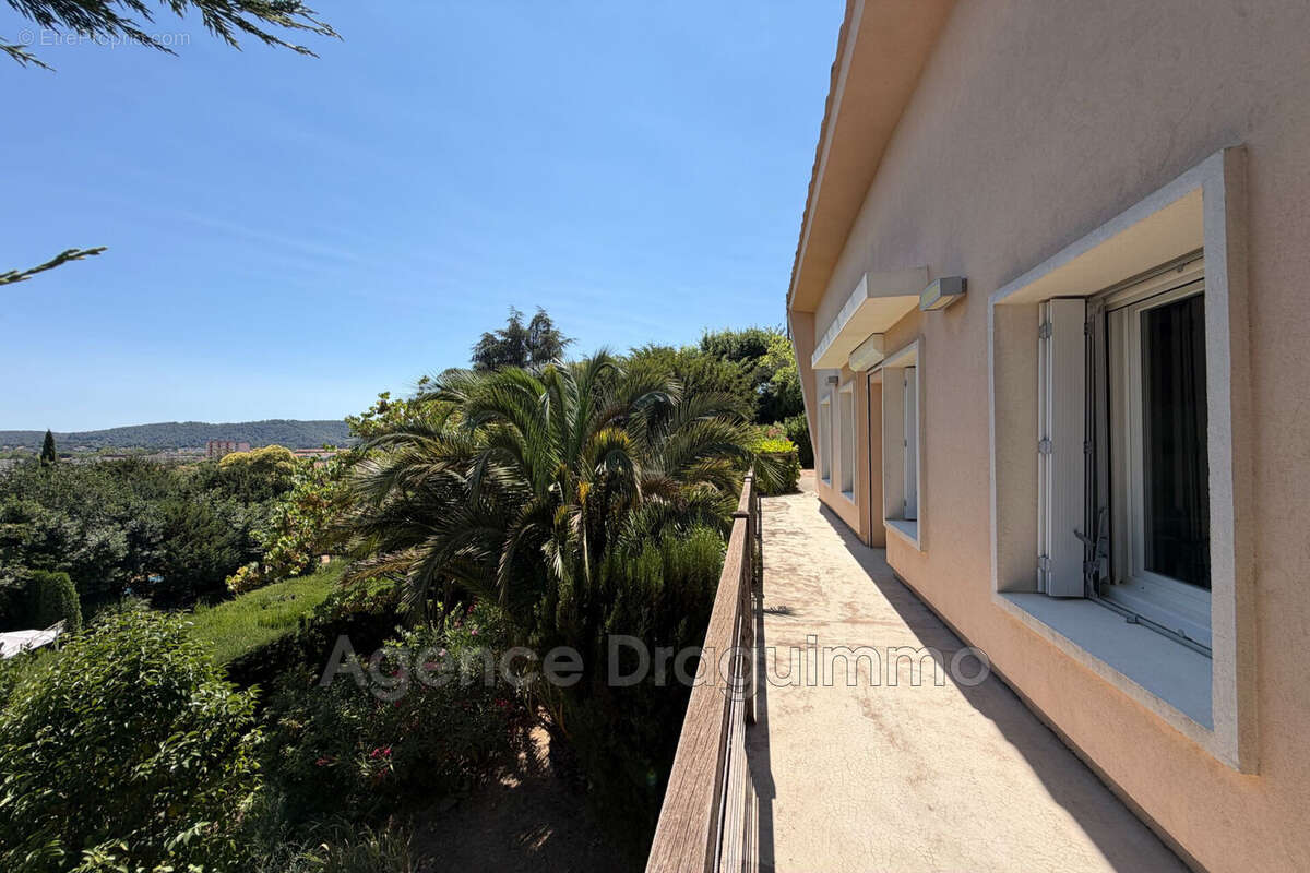 Maison 84 m² à Draguignan  - photo 3