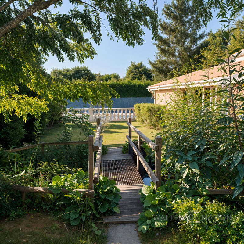Maison à SAINT-JEAN-D&#039;ILLAC