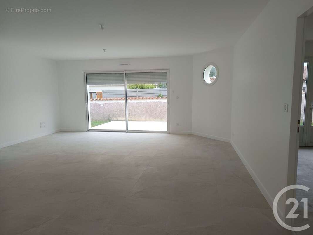 Maison à MESCHERS-SUR-GIRONDE