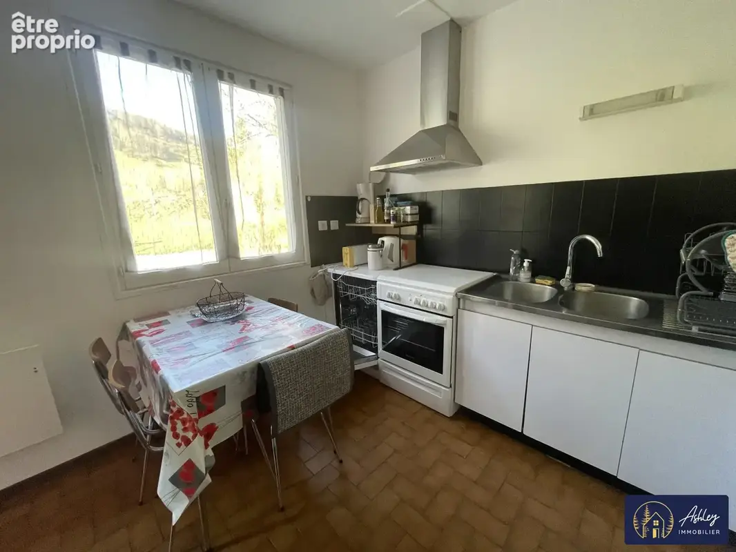 Maison 5 pièces LE CLAUX (Cantal)