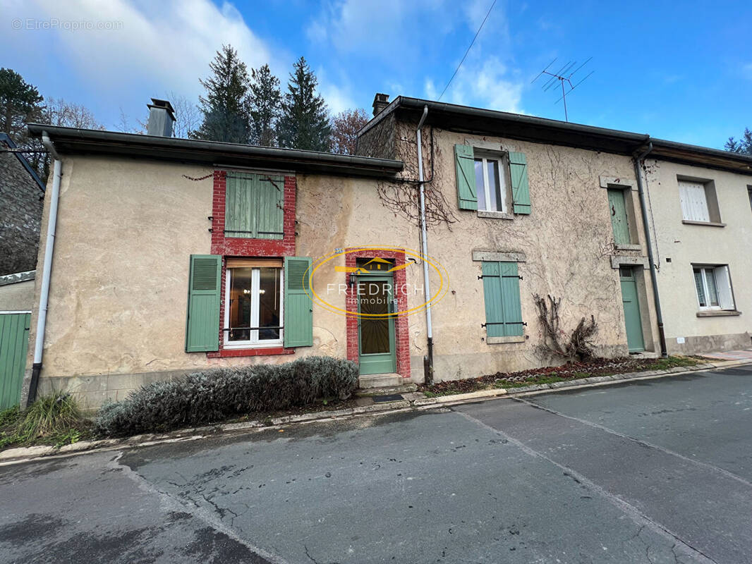 Maison à MOUILLY