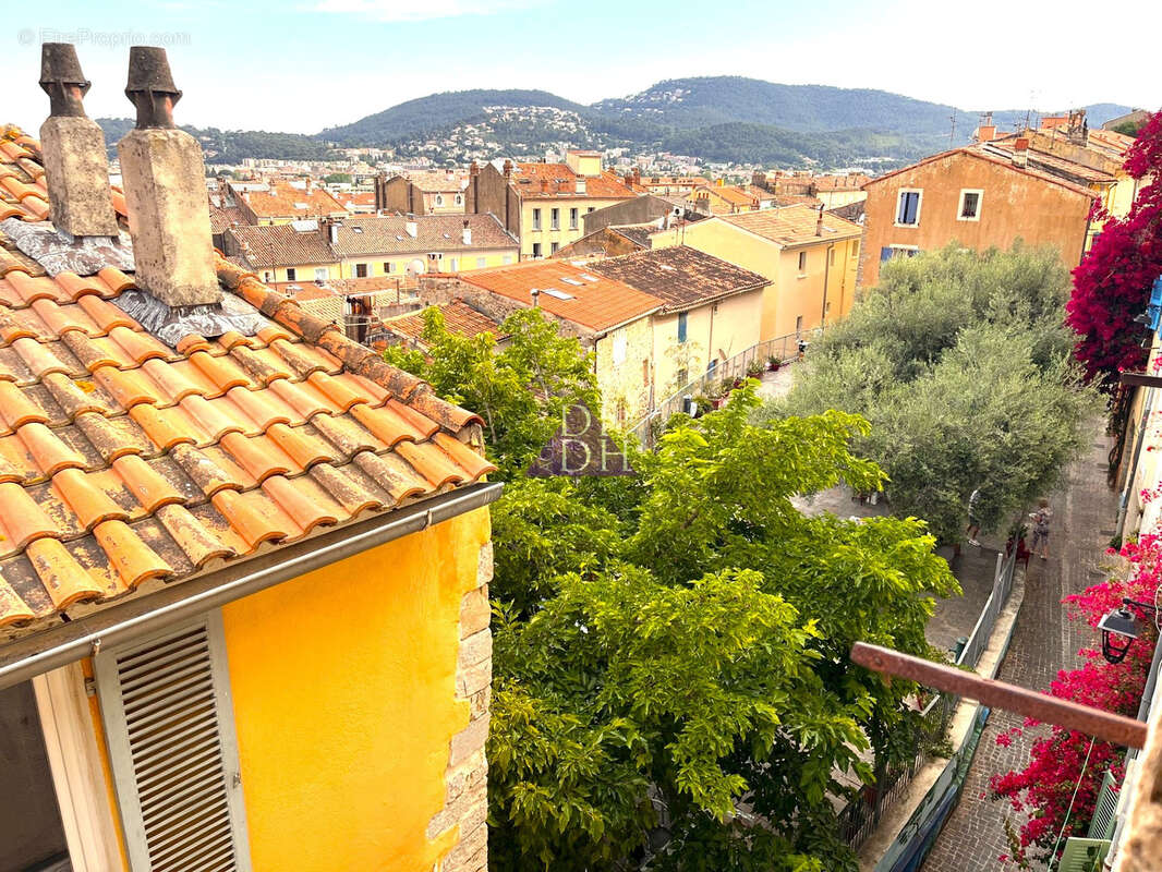 Appartement à HYERES