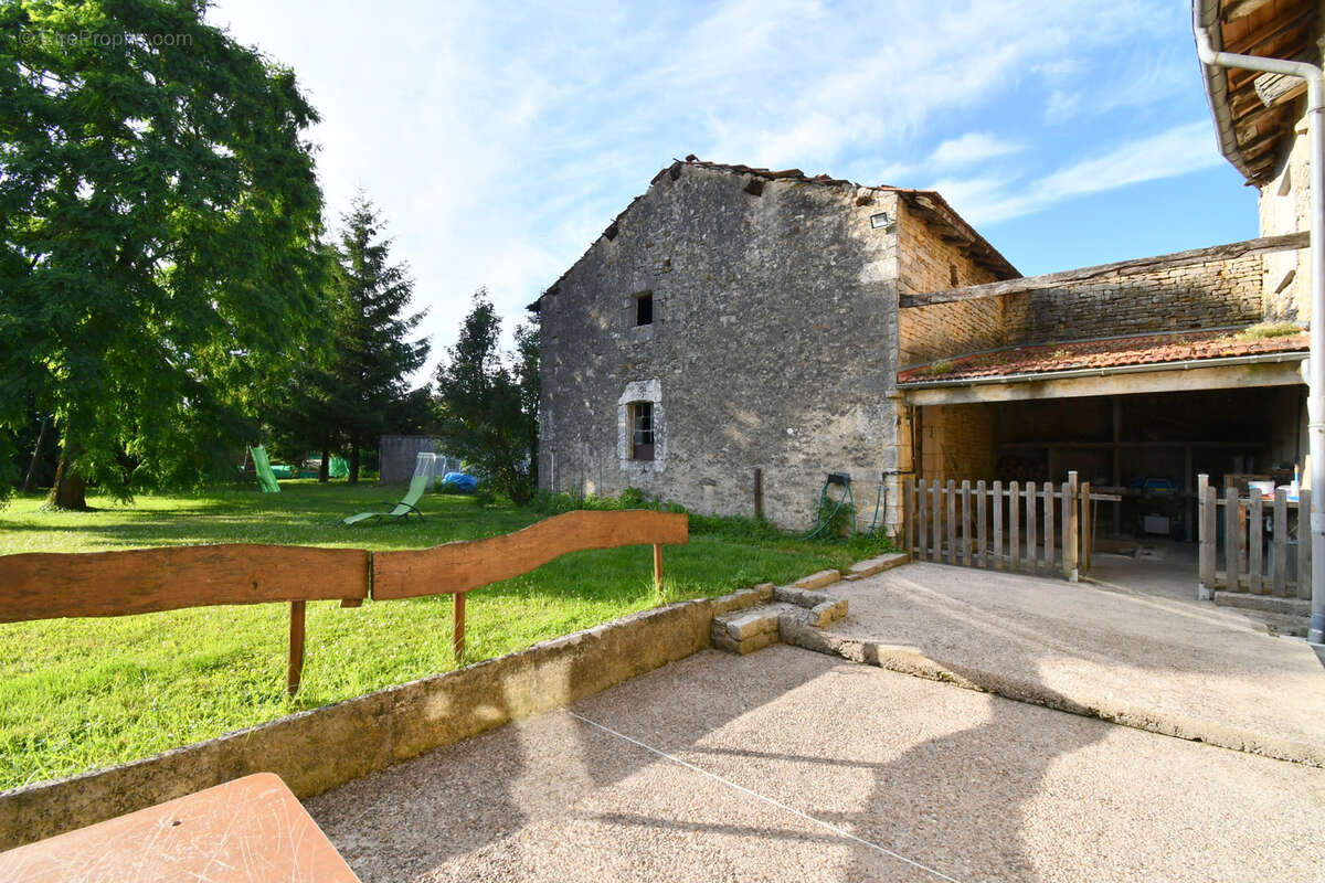 Maison à PUNEROT