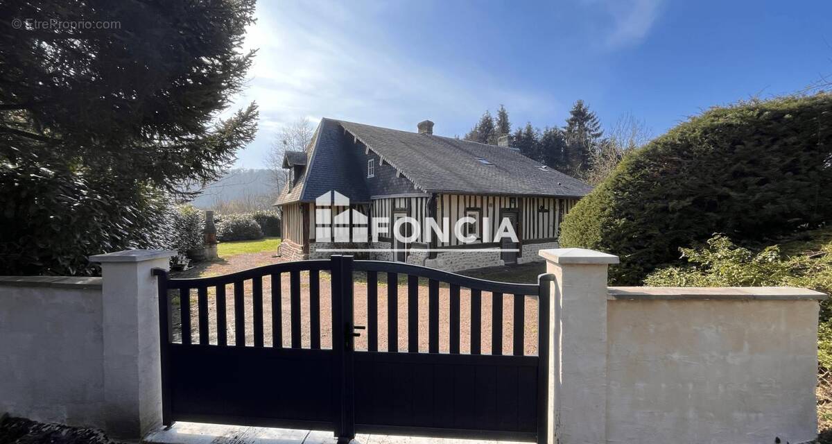 Maison à HERMIVAL-LES-VAUX