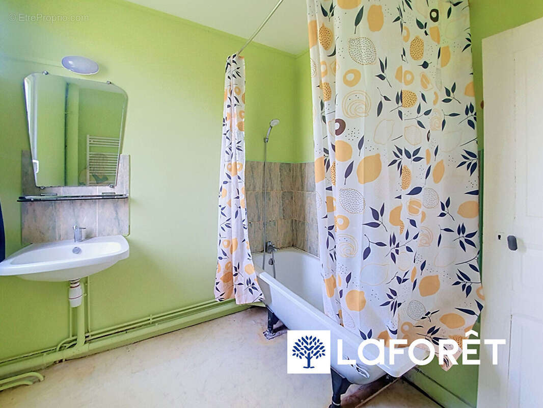 Maison 4 pièces 97 m² à vendre à Montchamp (14350) - photo 7