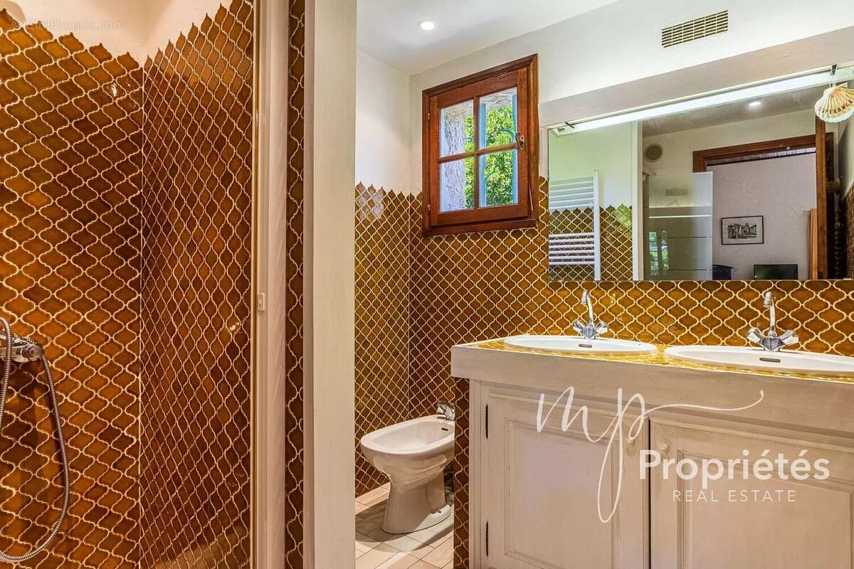 Maison à RAYOL-CANADEL-SUR-MER