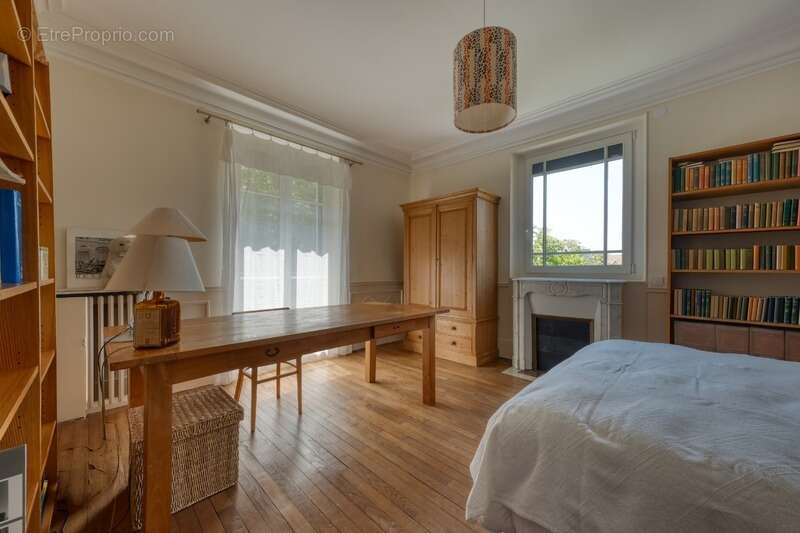Villa d'exception de 8 pieces – un joyau du patrimoine ovillois - photo 19