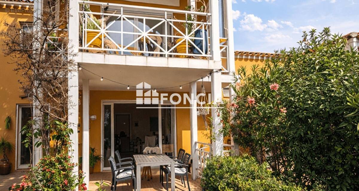 Appartement à HYERES