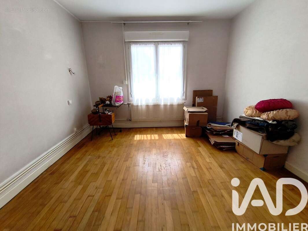 Photo 6 - Maison à ROMILLY-SUR-SEINE