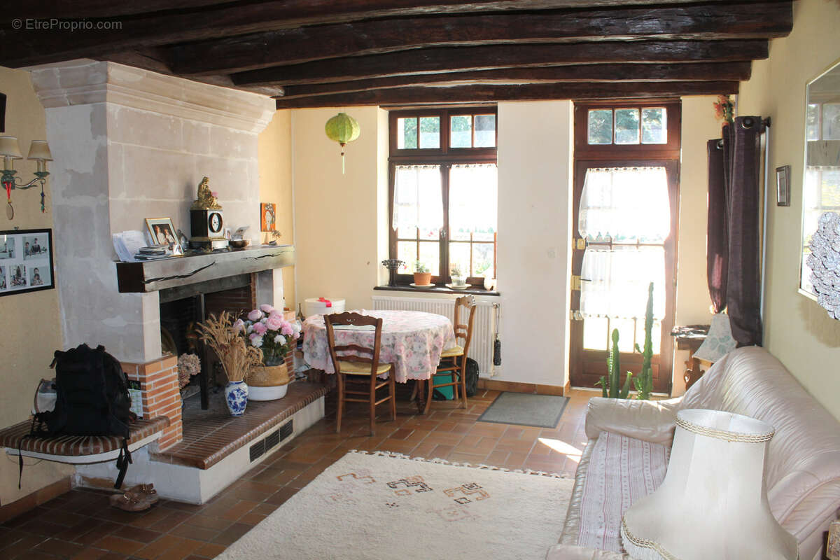 Maison à MONTLOUIS-SUR-LOIRE