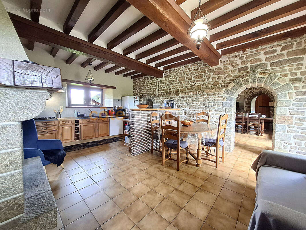Maison à LE LUOT