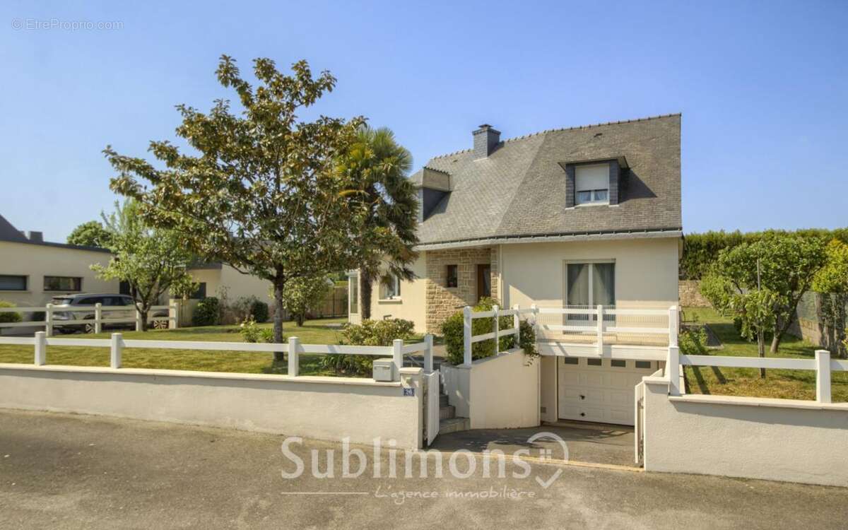 Maison à MUZILLAC