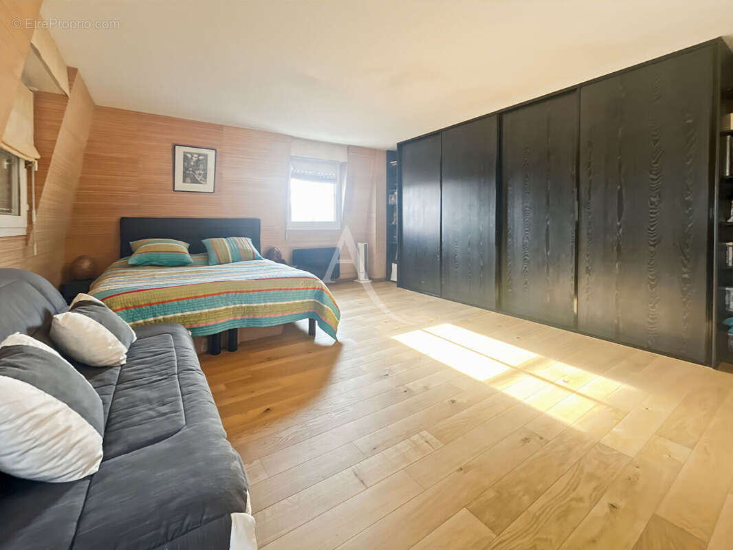 Maison d'exception 214m² ? 5 ch ? Ponton privé ? Port Cergy - photo 8