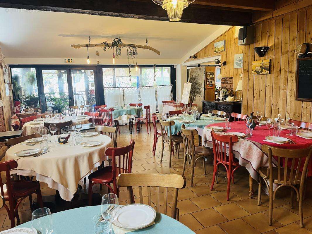Dpt var (83) - a 2mn de la mer - endroit prisé et renommé - restaurant atypique - photo 5