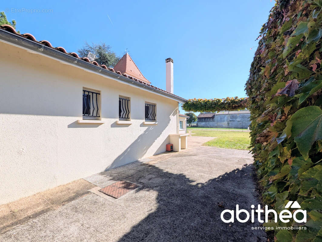 Maison à SAINT-GERMAIN-DU-PUCH