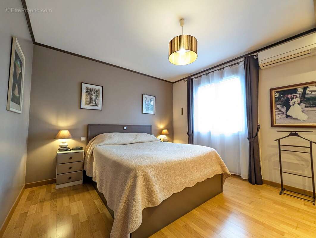 Maison à HAUTEFAGE-LA-TOUR