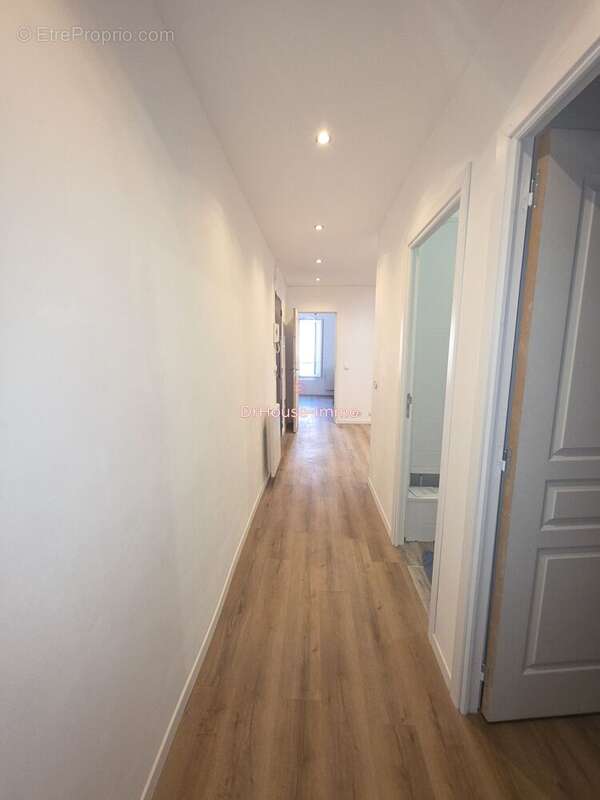 Appartement à MARSEILLE-2E