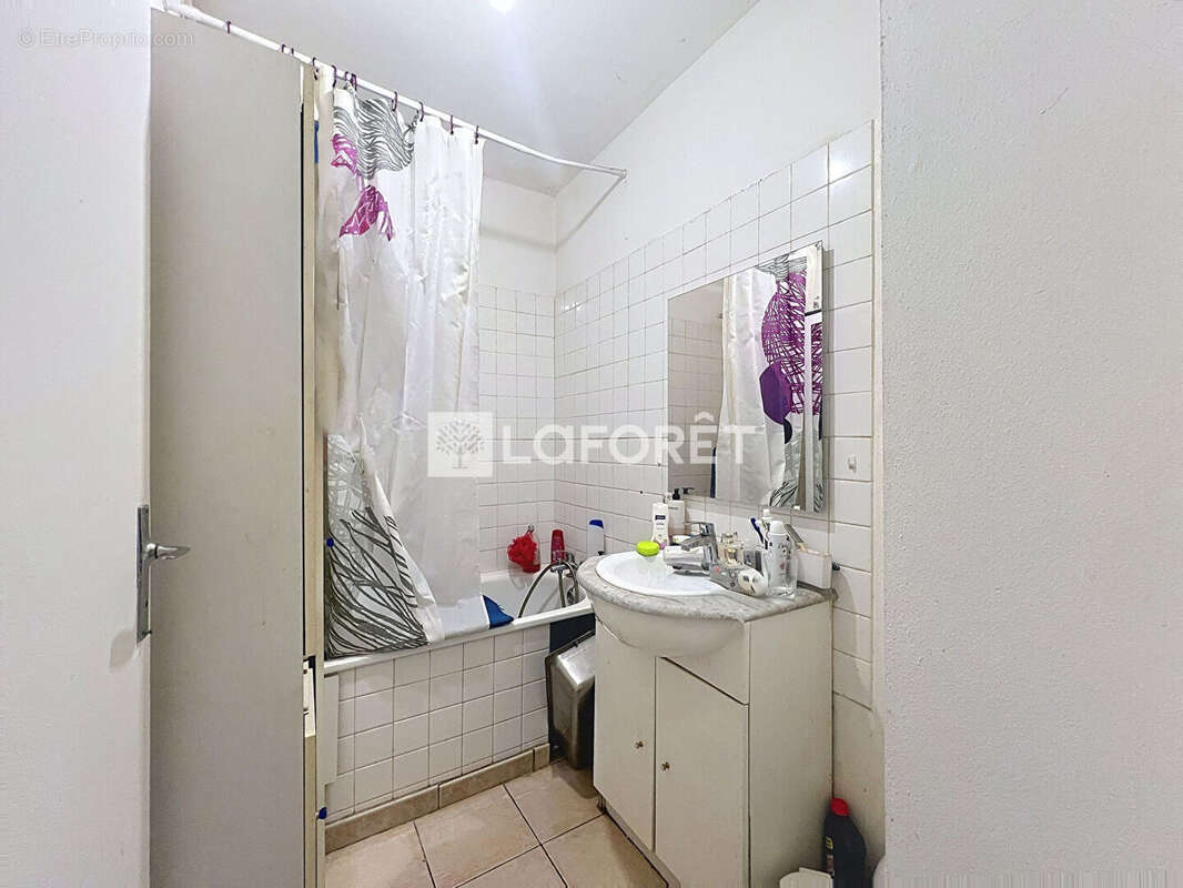 Appartement à LA CHAPELLE-SAINT-LUC