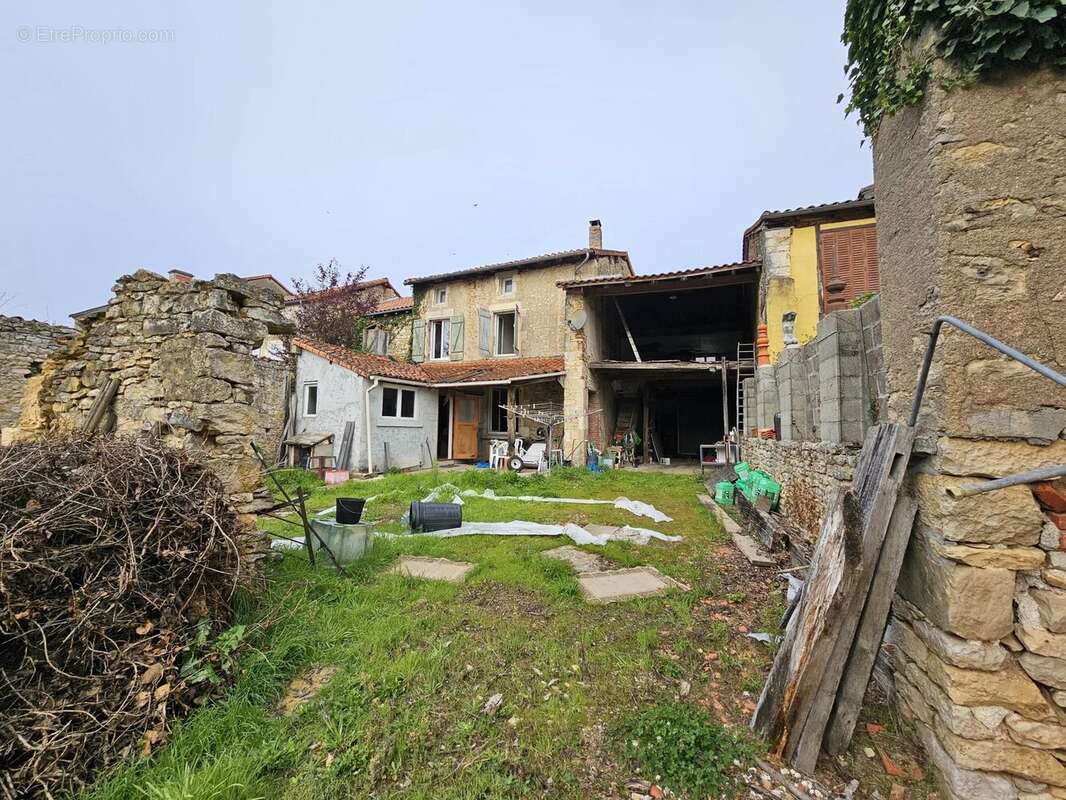 Maison à SAINT-CLAUD
