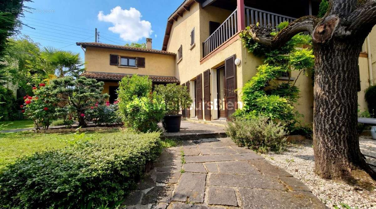 Maison à CLERMONT-FERRAND