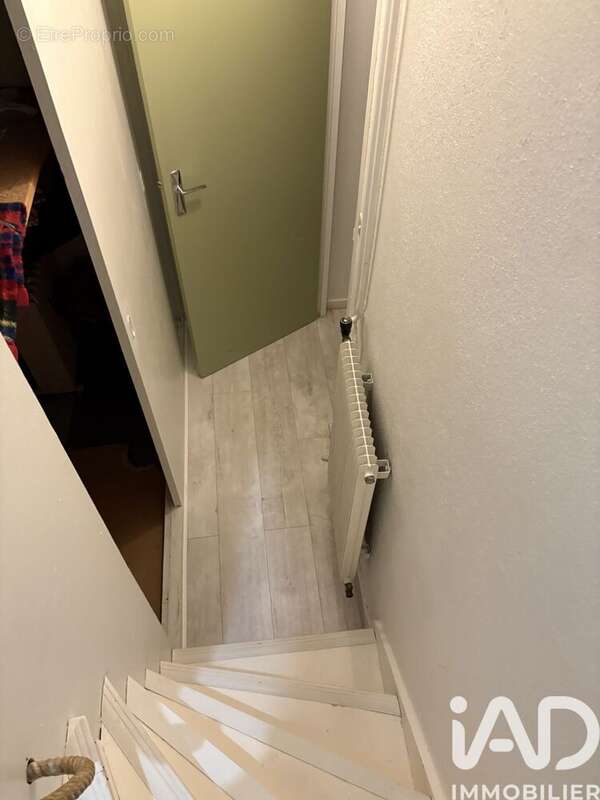 Appartement 40 m² à Murat-Le-Quaire  - photo 5
