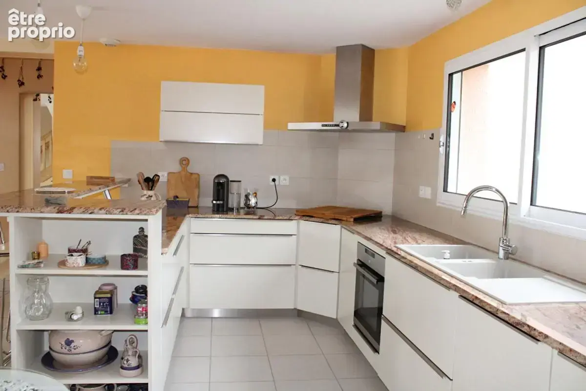 Langogne Maison  5 pièce(s) 172 m2 avec vue dégagée - photo 11