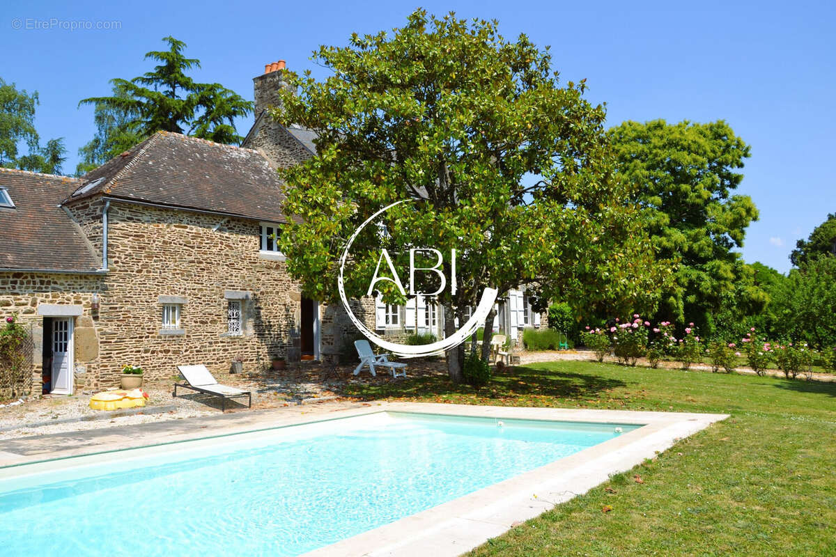 Maison à TESSE-FROULAY