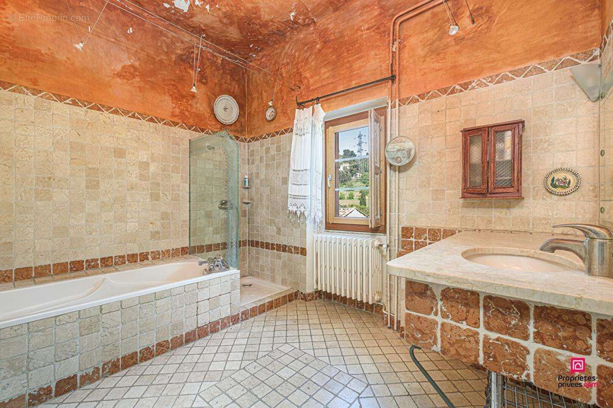 Maison à MARSEILLE-11E