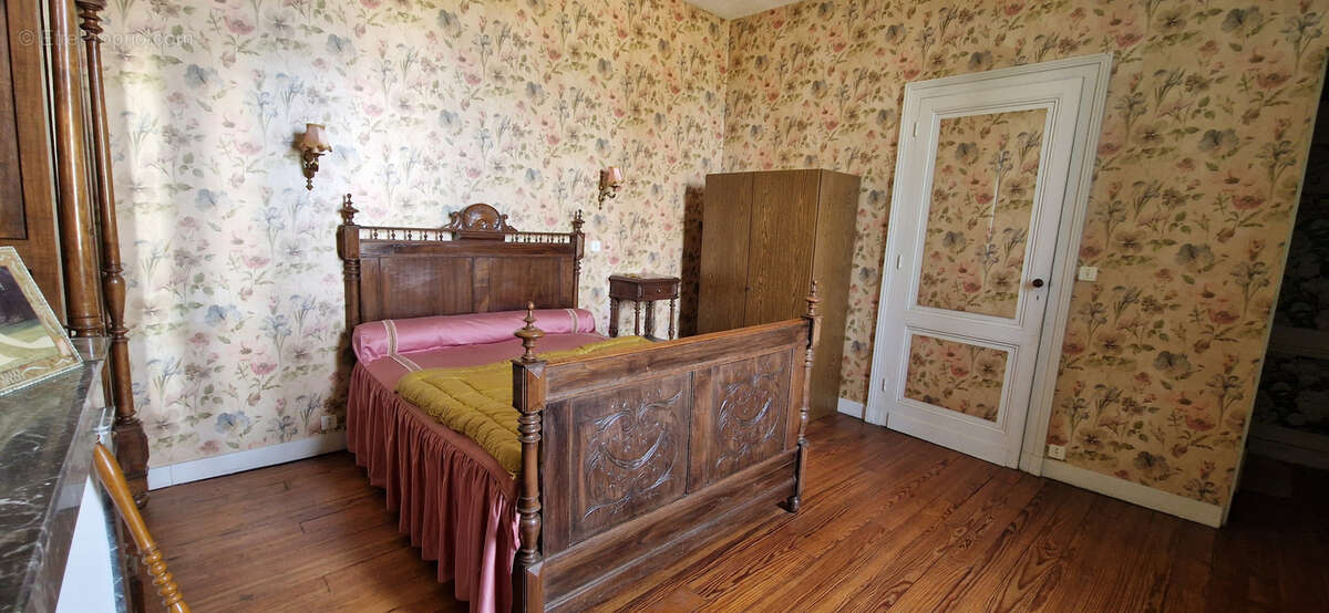 Maison à SAINT-SYMPHORIEN