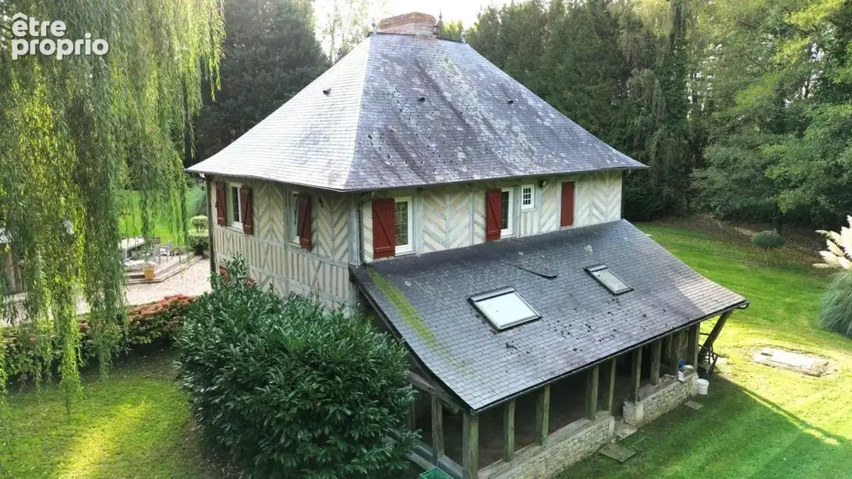 joli manoir de 156 M2 en surface utile avec son annexe sur une terrain d'1,3 hectares arboré - photo 5