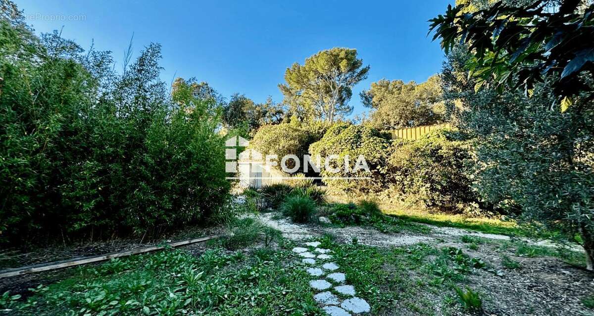 Maison à SIX-FOURS-LES-PLAGES