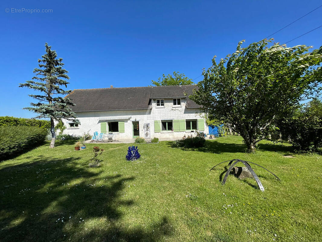 Maison à FAVEROLLES-SUR-CHER