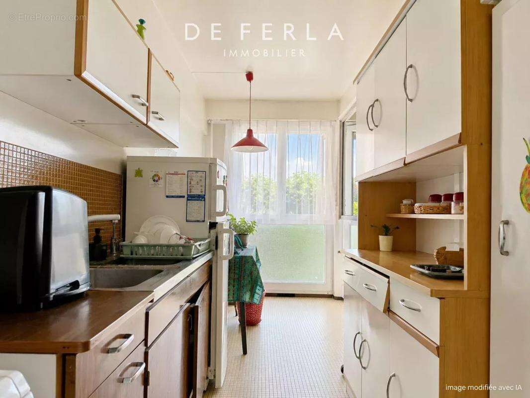Appartement à PARIS-14E