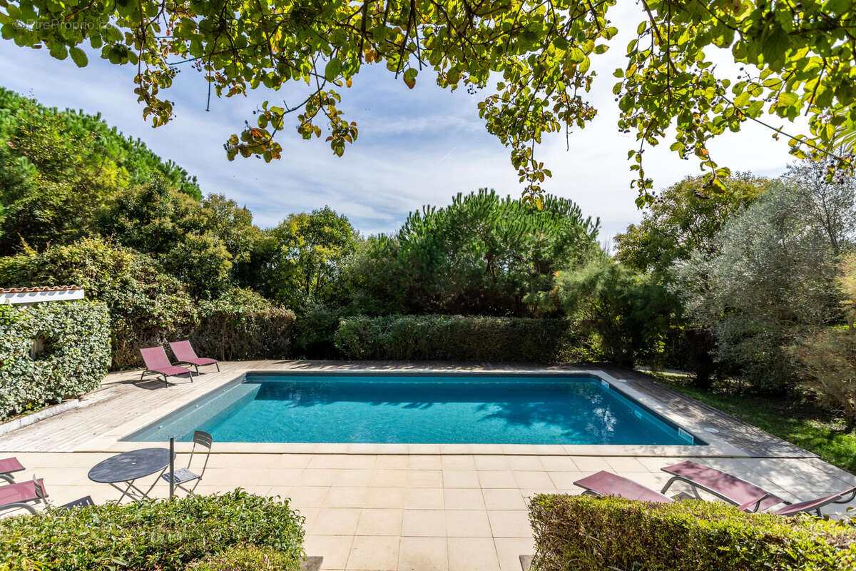 Maison de campagne avec piscine et annexe - photo 2