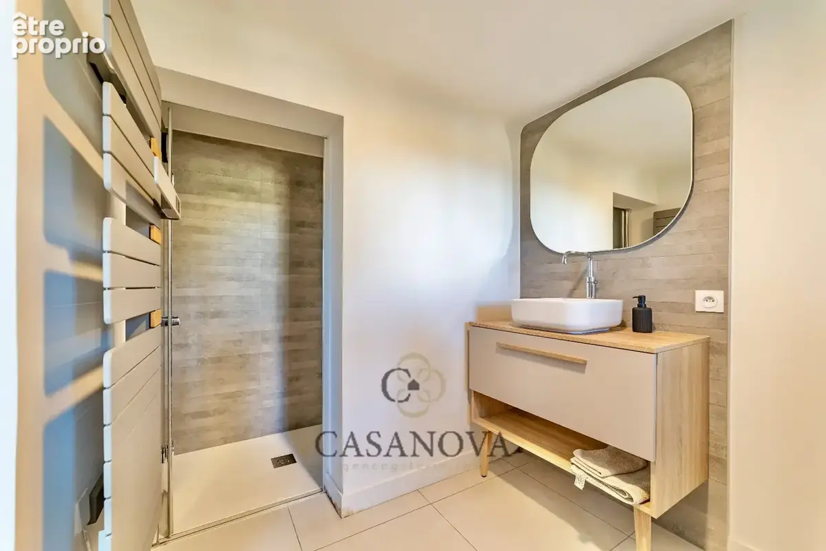 Villa contemporaine vue mer avec piscine et appartement indépendant à Sète Mont Saint-Clair - photo 21