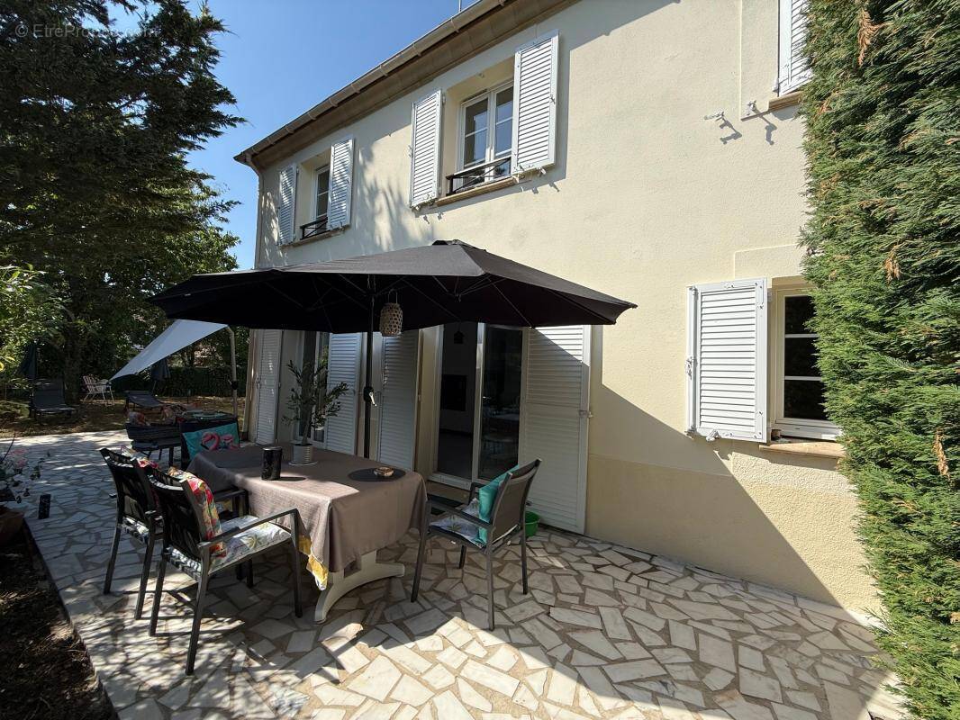 Maison à L'ISLE-ADAM