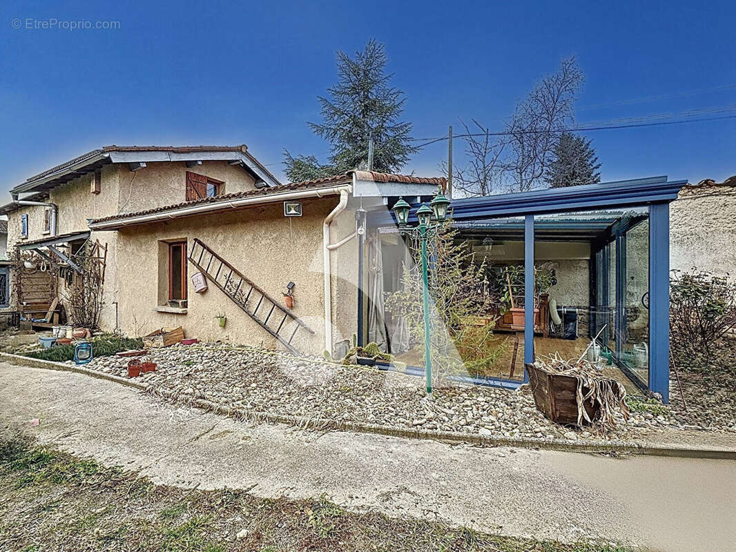 Maison à PANISSIERES