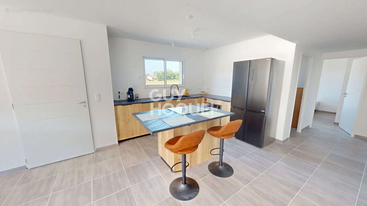 Maison à RION-DES-LANDES