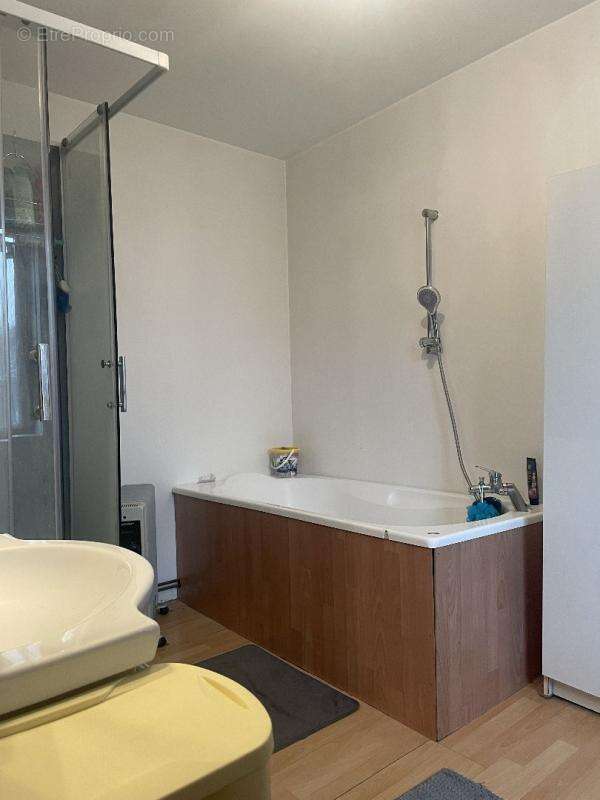 Maison à MAILLY-MAILLET