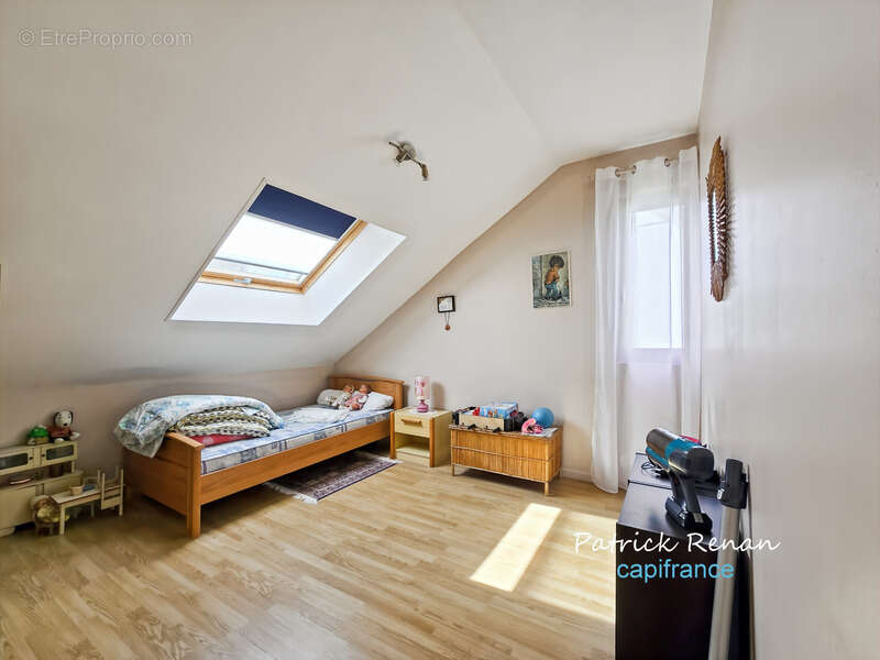 Maison à SAINT-CYR-L'ECOLE