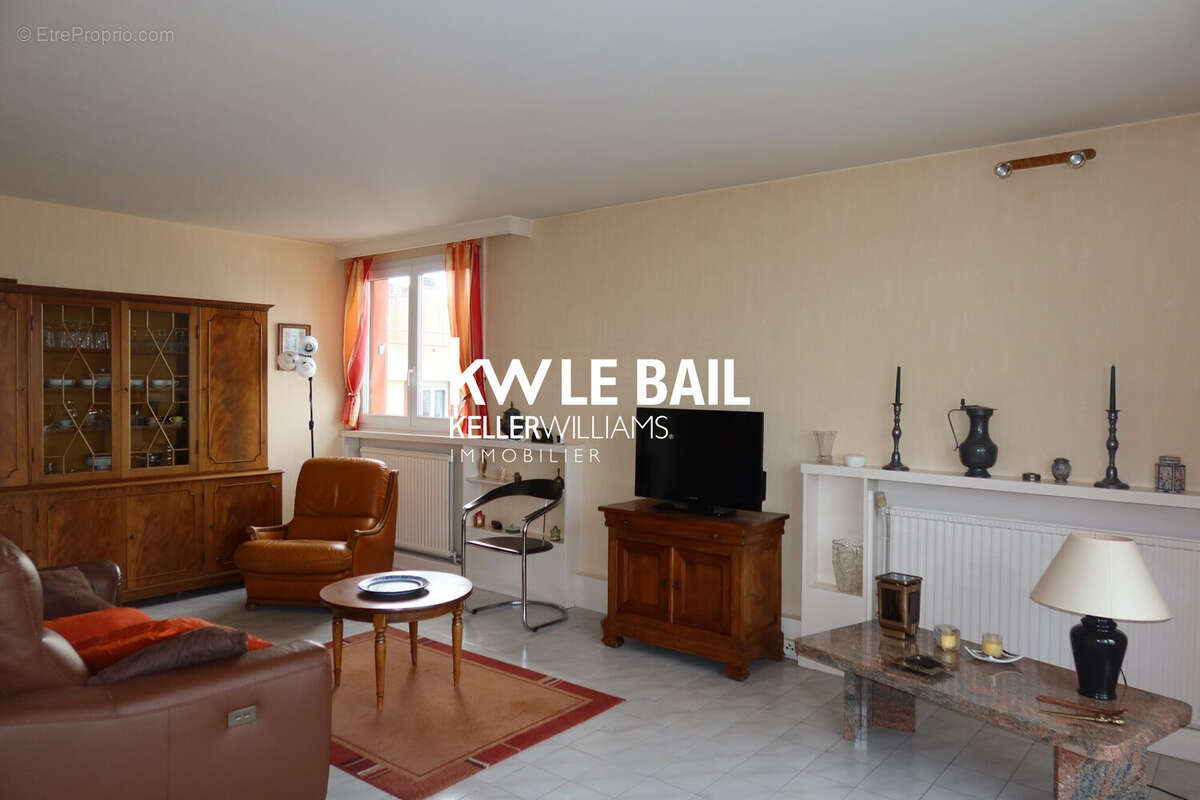 Appartement 103 m² à Pontoise  - photo 2