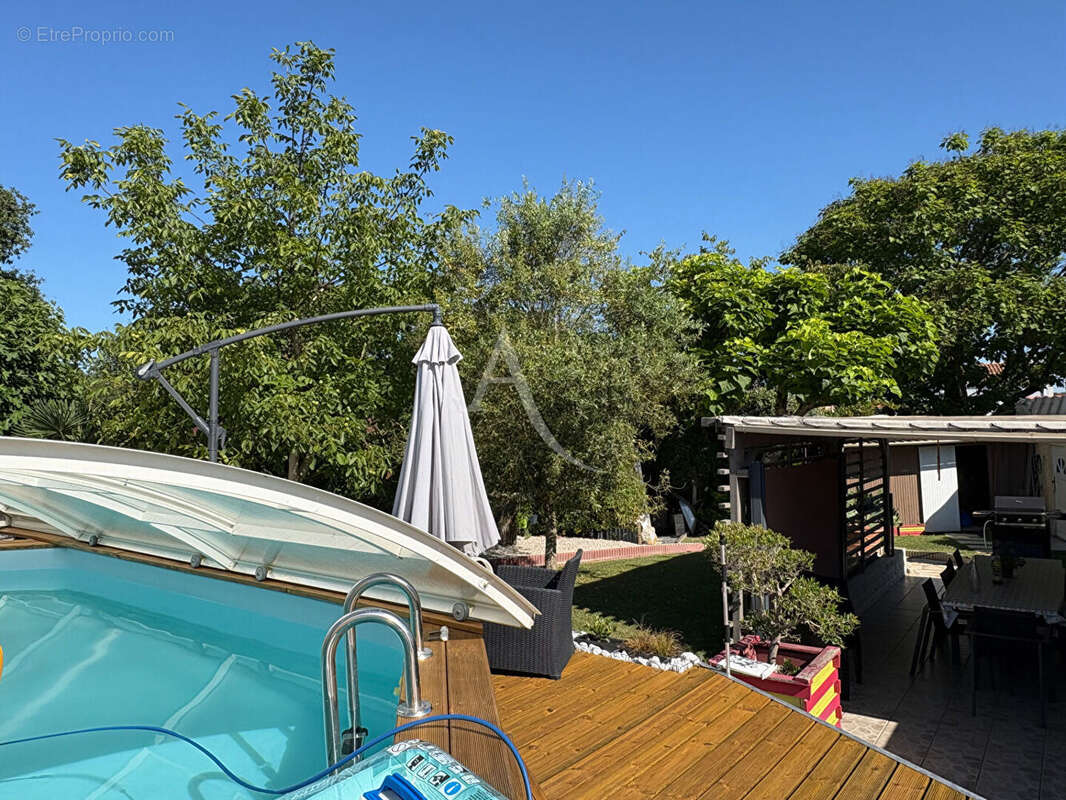 Maison à SAINT-JULIEN-DES-LANDES