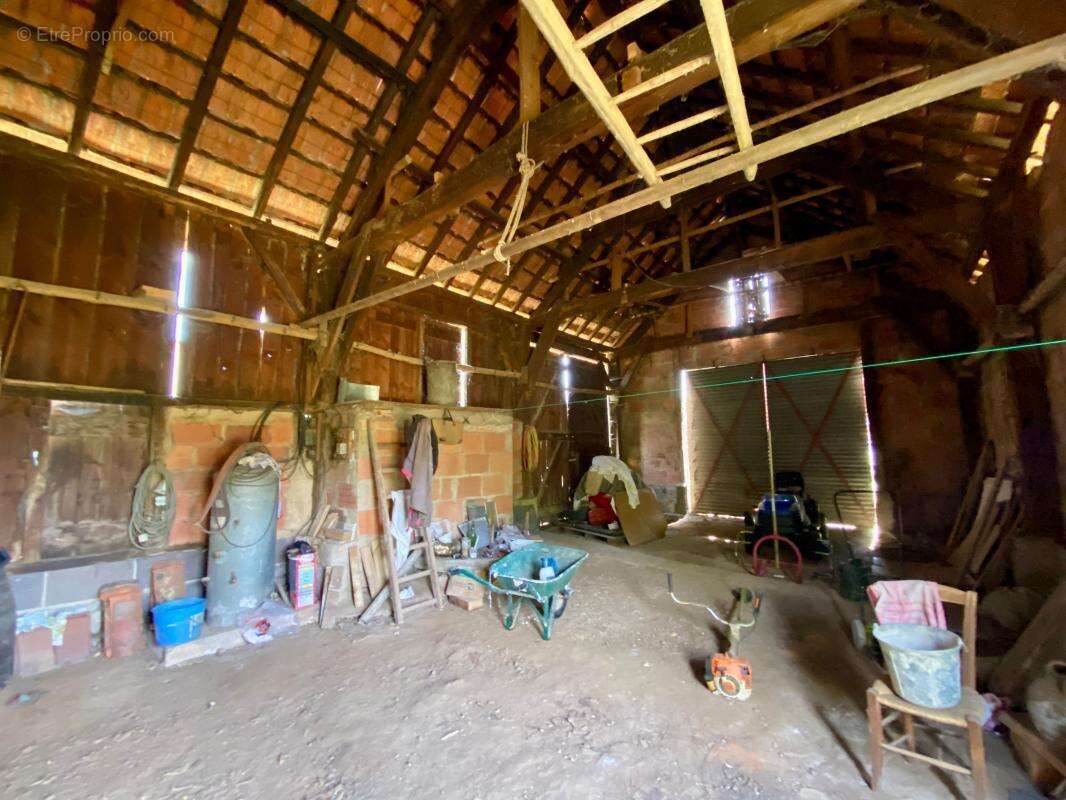 Ancienne ferme en pierre avec studio et dépendances - photo 18