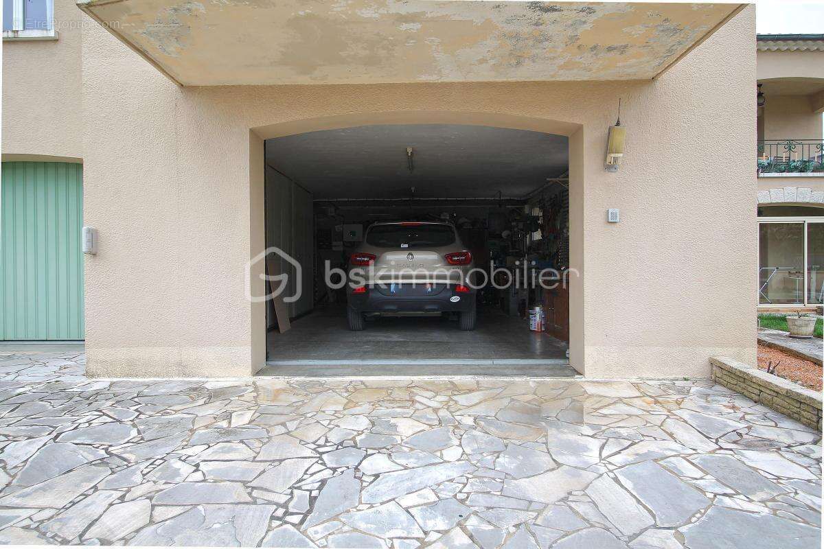 Villa en R+1 de 222 m² - photo 21