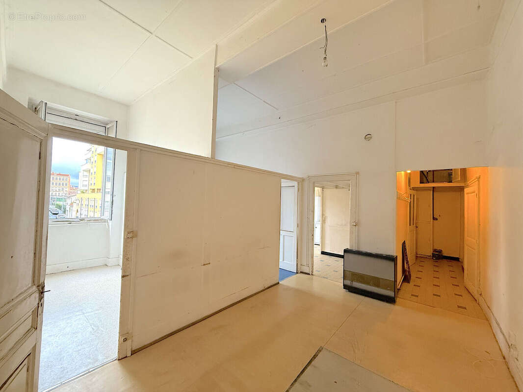 Photo 2 - Appartement à LYON-1E