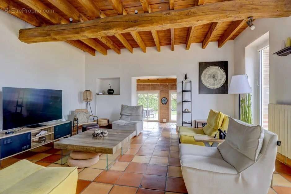 Maison à LAPEYROUSE-FOSSAT