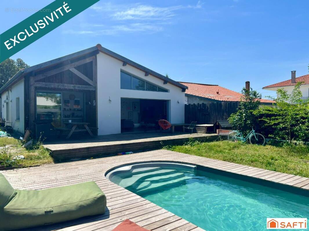 Photo 1 - Maison à VILLENAVE-D'ORNON