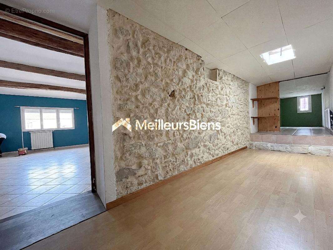 Sallèles-d'Aude maison 4 chambres 110 m² avec cour et garage 110m2 - photo 6