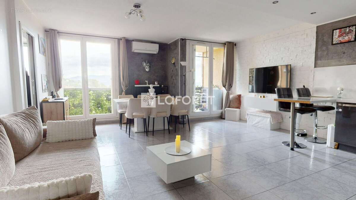 Appartement à MARSEILLE-13E