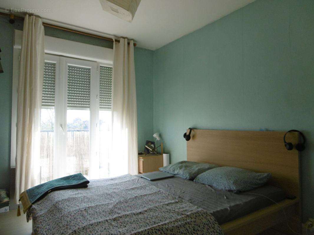 Appartement à TOULENNE